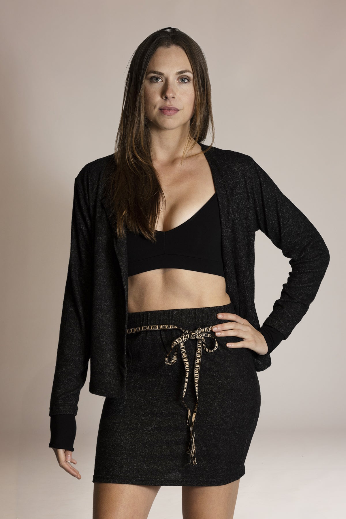 #color_heather-black