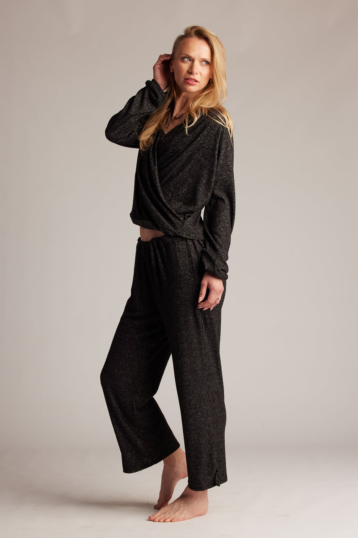#color_heather-black