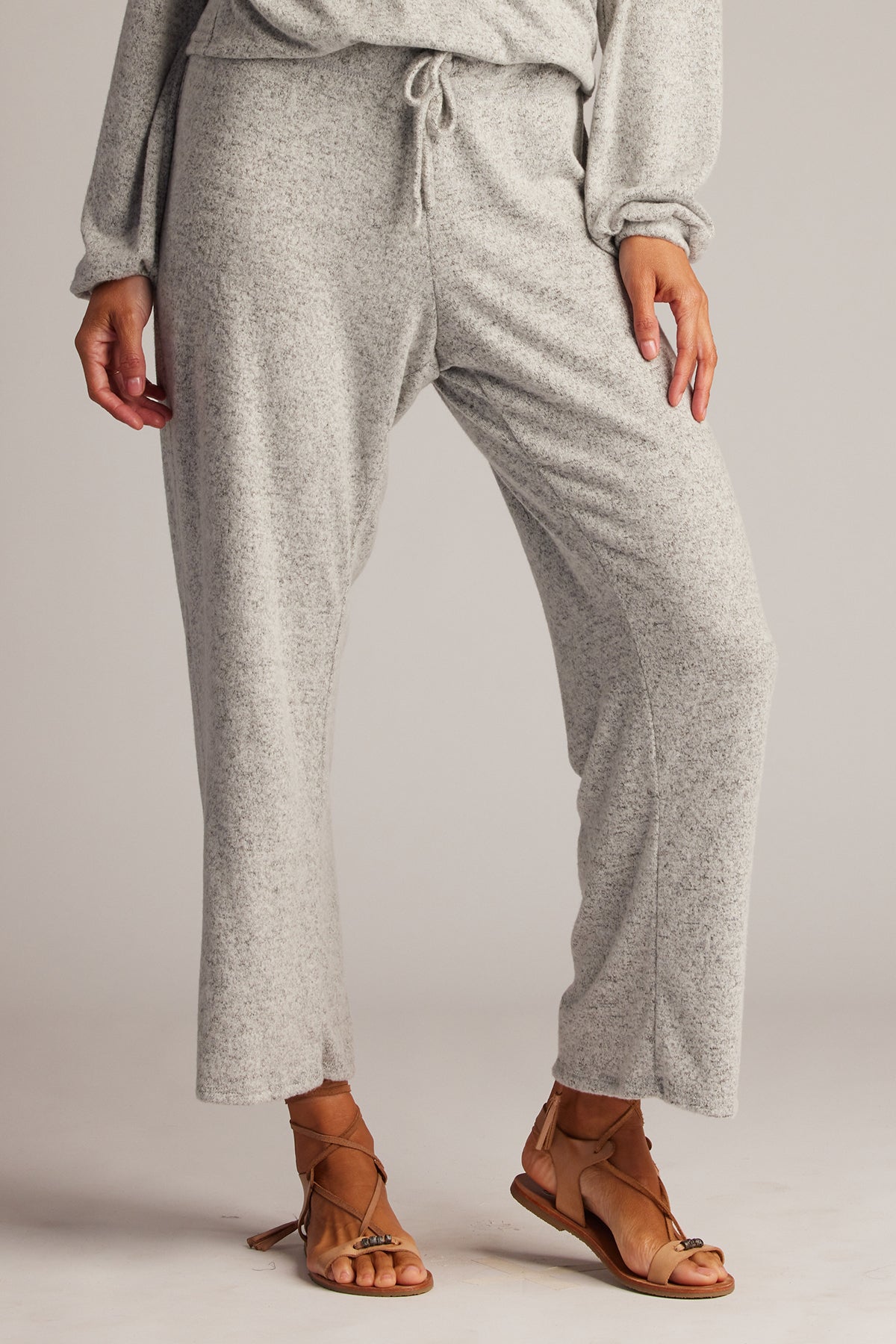 #color_heather-grey