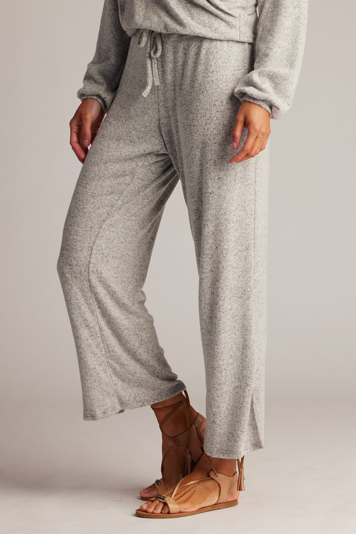 #color_heather-grey