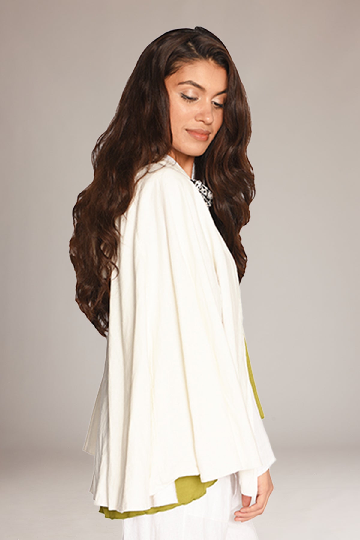 #color_ivory