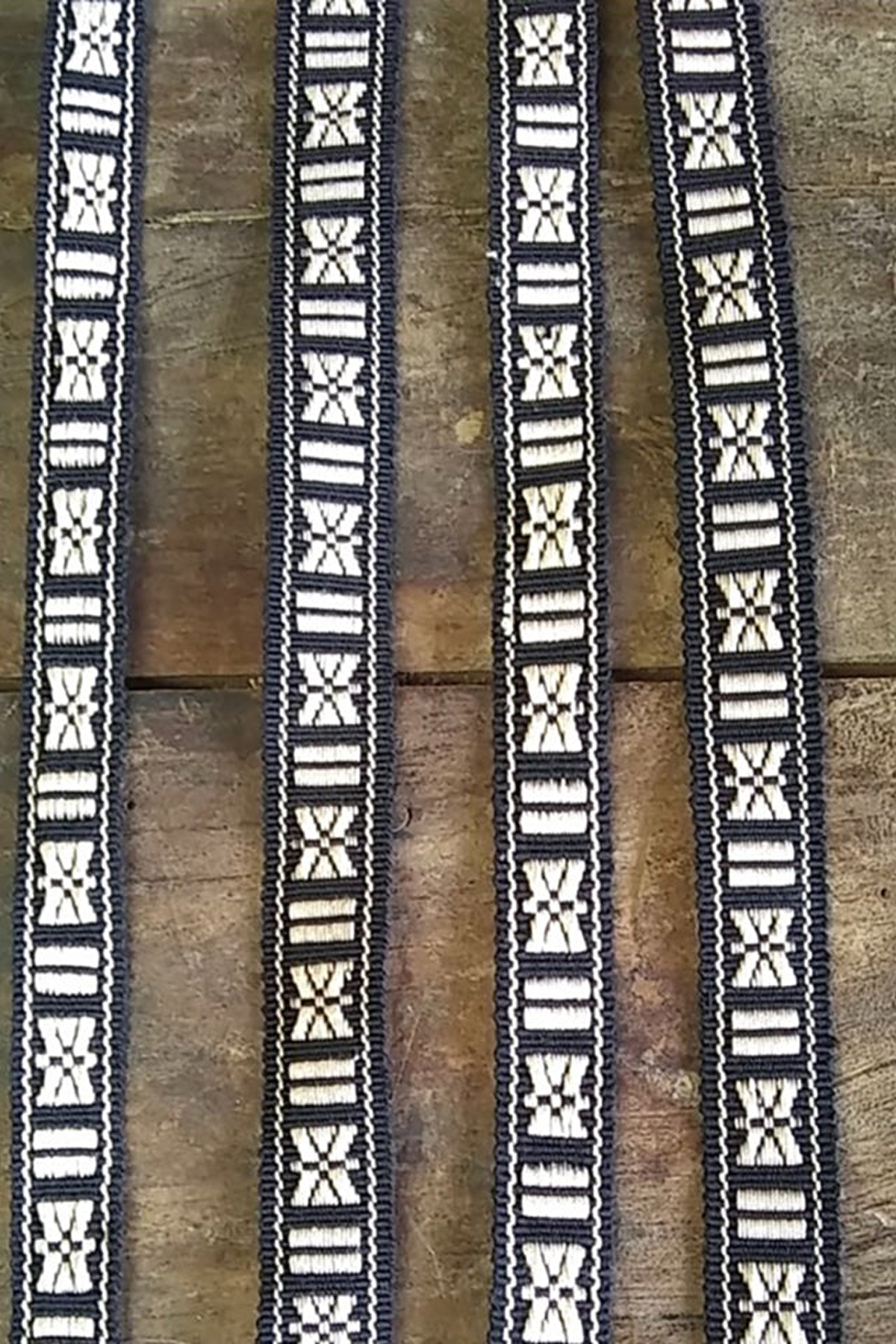 #color_black-ivory
