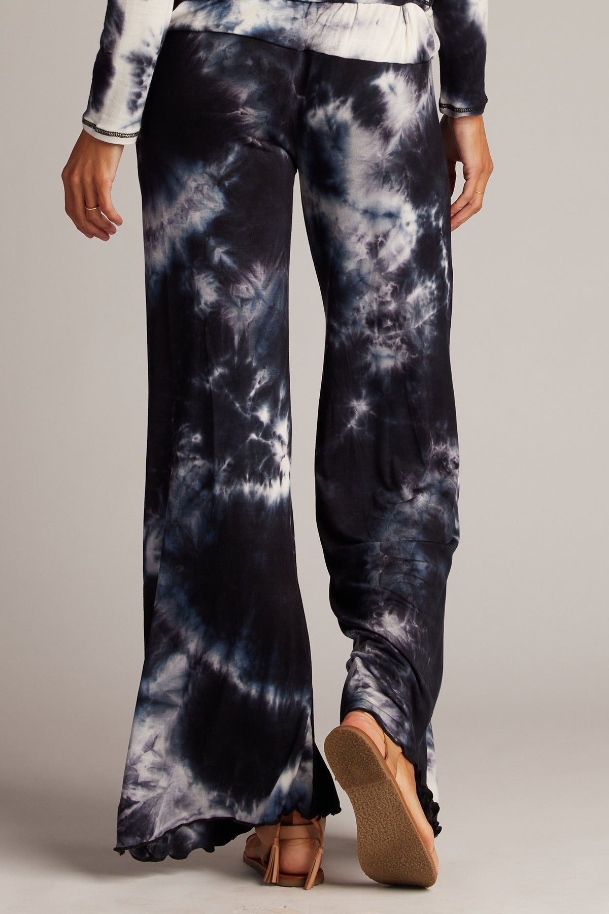 #color_tie-dye