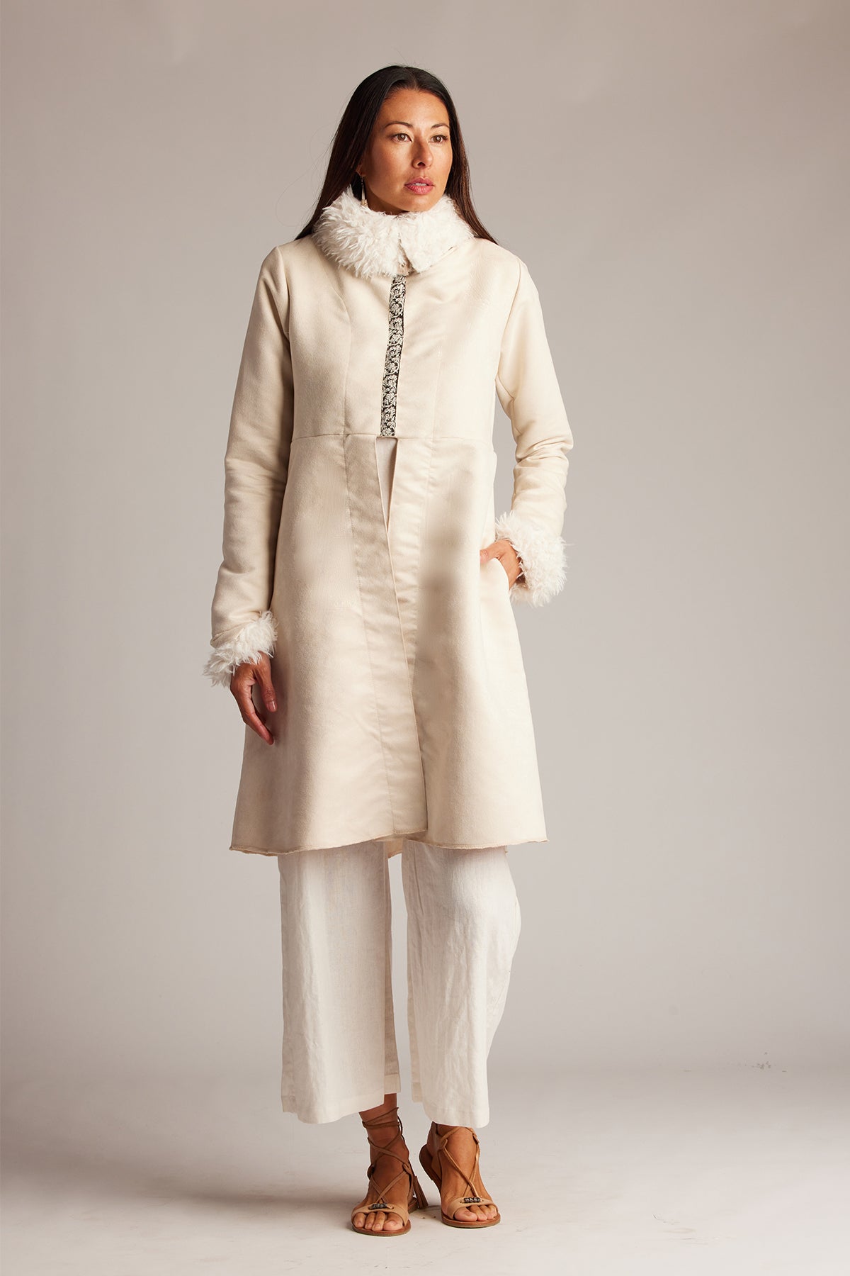 #color_ivory