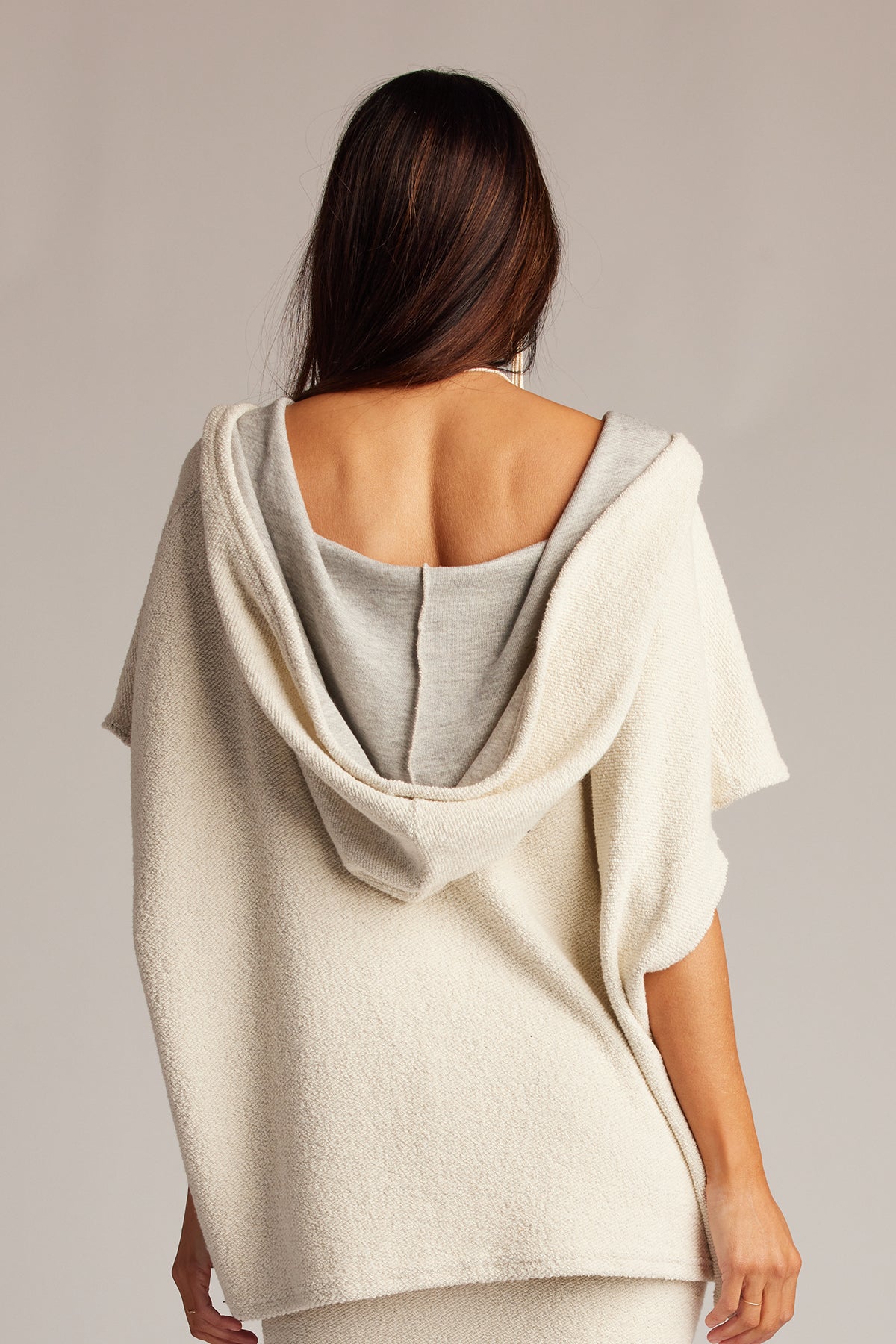 #color_cream-grey