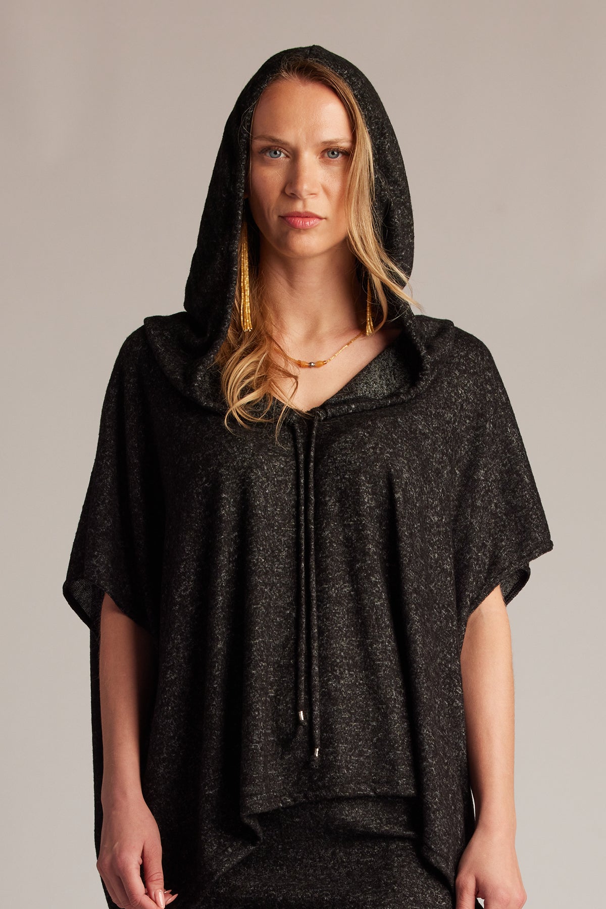 #color_heather-black